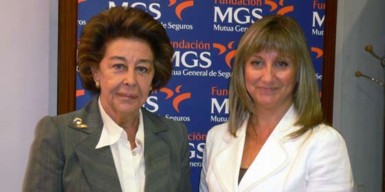 La Asociación Española Contra el Cáncer recibe el importe recogido en la Campaña solidaria de la Fundación MGS